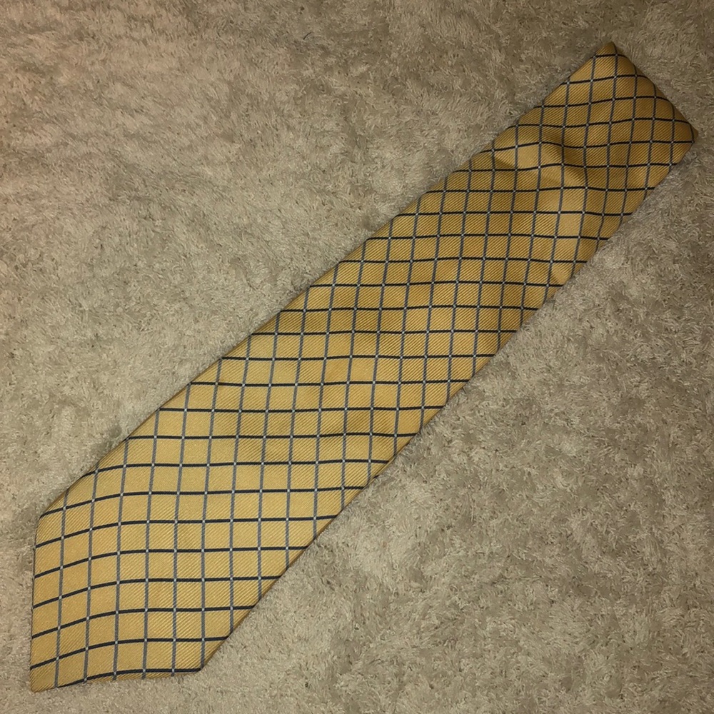 IZOD YELLOW TIE